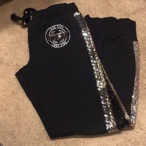 VS Pink joggers